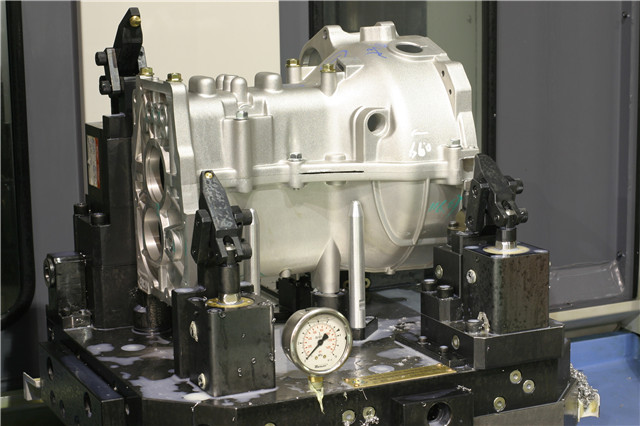 ׃����A��